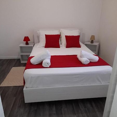 Chez Lucile Et Gilbert Apartman Bouillante Kültér fotó