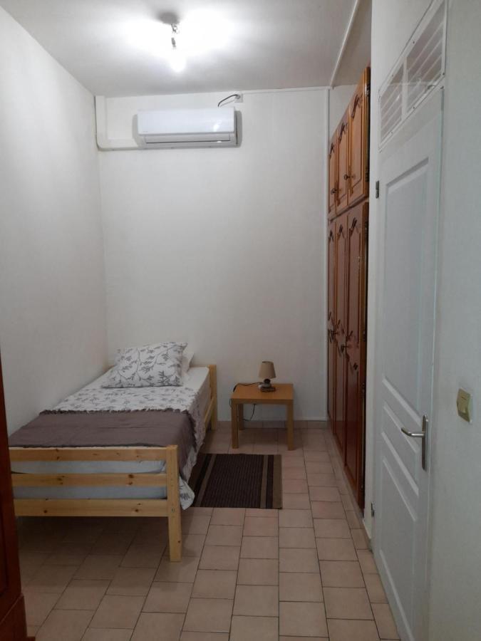 Chez Lucile Et Gilbert Apartman Bouillante Kültér fotó